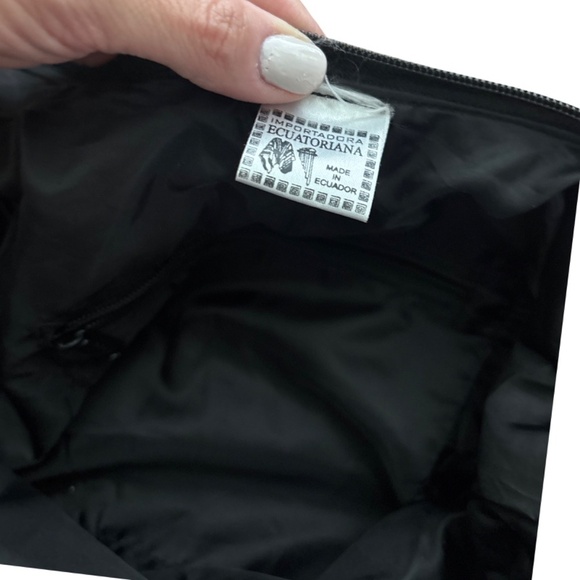 Large Ratan Knit Messenger Crossbody Bag - From Ecuador - Picture 5 of 5